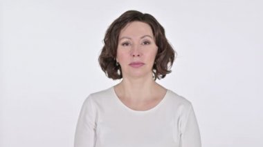 Hayır, Beyaz Arkaplanda Yaşlı Kadın 'dan Kafa Sallama