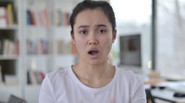 Asyalı Bağıran, Bağıran Genç Asyalı Kadın 'ın Portresi