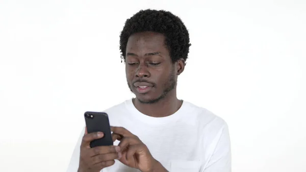 Beyaz Arkaplanda İzole Edilmiş Sıradan Afrikalı Akıllı Telefon — Stok fotoğraf