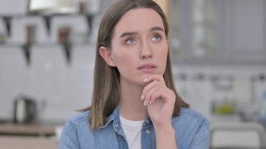 Düşünen Genç Kadın Düşünen Fikir, Beyin Fırtınası