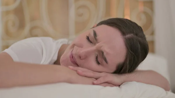 Close up of Upset Young Woman Crying in Bed — Stock Photo, Image