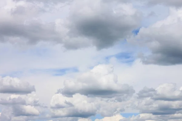 Blue sky background with white clouds closeup — Stock Photo, Image