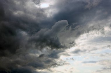 Mavi gökyüzü arka plan beyaz bulutlar closeup ile