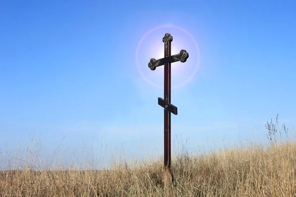 Croce Cristiana Sfondo Cielo Blu — Foto Stock