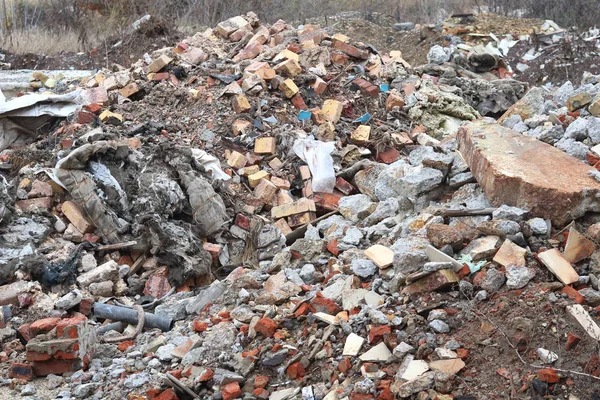 Construction Waste Elements Various Dismantled Destroyed Old Structures Municipal Landfill — Stock Photo, Image