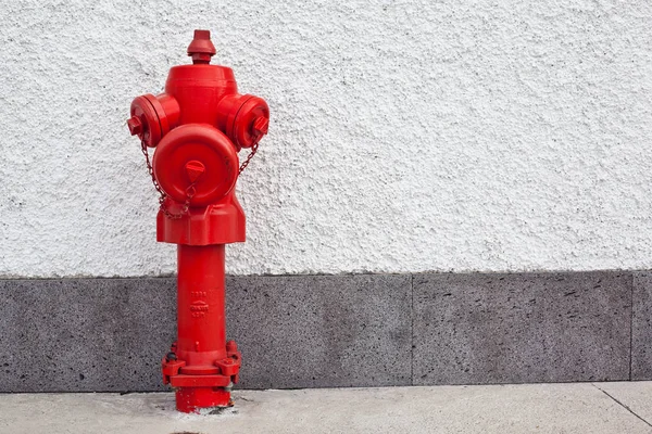 Roter Hydrant für Wasser — Stockfoto