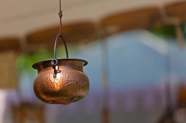 bakır tencerede açık mutfak