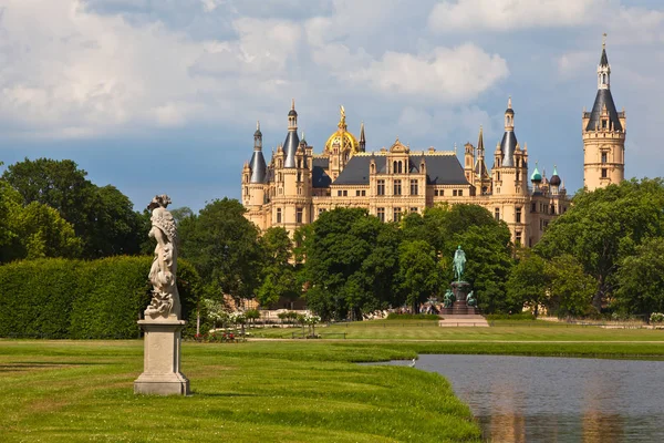 Kale Schwerin ve park