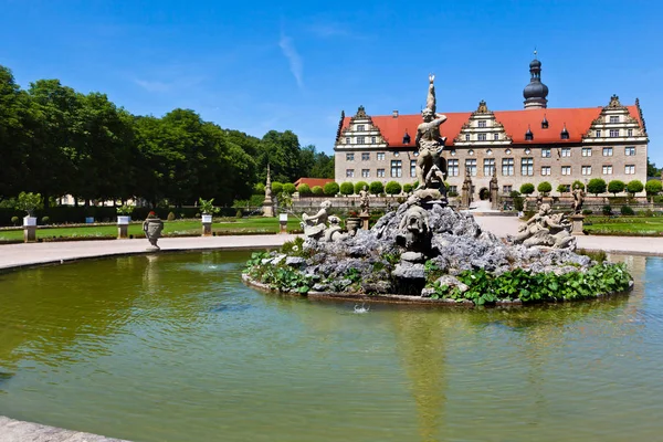 Fountain at the park of Weikersheim — Stock Photo, Image