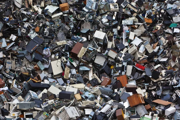 Lixo de computador em uma pilha — Fotografia de Stock