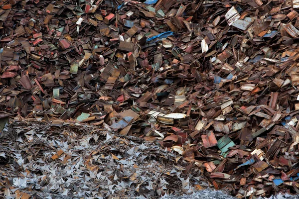Lixo de ferro em um montão — Fotografia de Stock