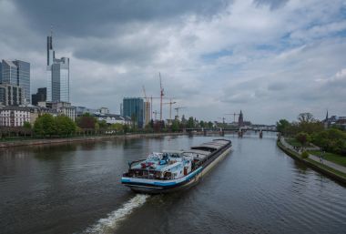 Frankfurt Main Nehri, tekne