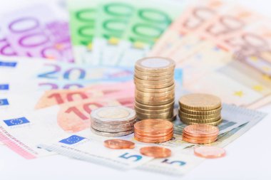 zımbalanmış paralar ve banknotlar