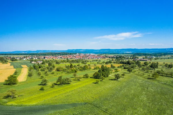 Aerea Campi Prati Con Villaggio Rurale Wolfschlugen Alb Suabian Sullo — Foto Stock