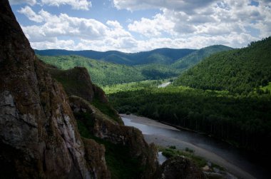  Khakassia güzel kayalarda