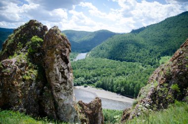  Khakassia güzel kayalarda