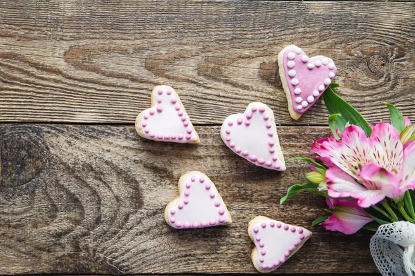 Pink Valentine's heart shaped cookies — Stock Photo, Image