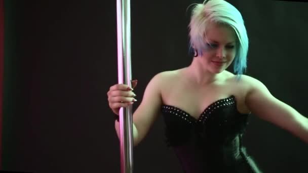 sexy exotic female dancers videos Sexy naked teen pic
