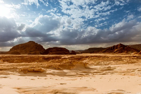 Montaña en el desierto del Sinaí Egipto —  Fotos de Stock