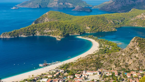 Oludeniz laguny w morze widok na plażę — Zdjęcie stockowe