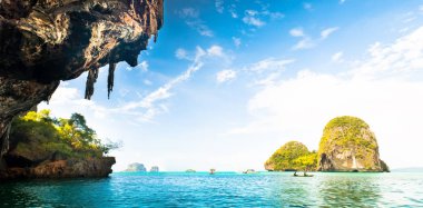 Tropikal Phra Nang Beach adlı Railay Krabi Thailand.