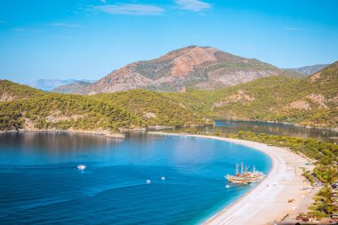 Deniz manzaralı Oludeniz lagünüName