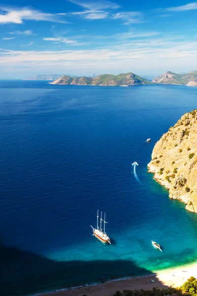 Butterfly valley sea view and boat Oludeniz,Turkey — Stock Photo, Image