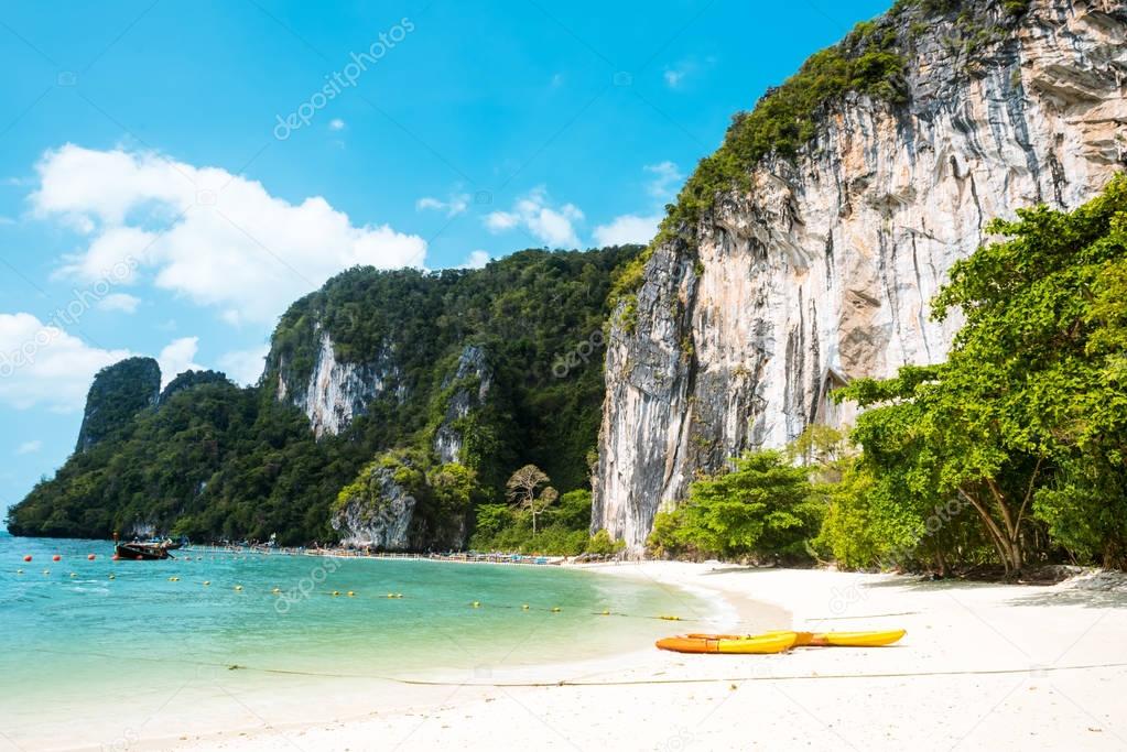 Koh Hong island bay, Andaman Sea - Thailand