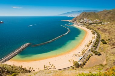 Plaj Las Teresitas Tenerife şaşırtıcı görünümü