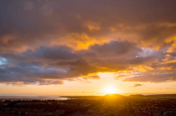 Pôr do sol no resort de Tenerife Costa Silencio — Fotografia de Stock