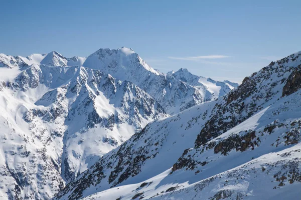 Inverno neve coberto picos de montanha Alpes austríacos — Fotografia de Stock