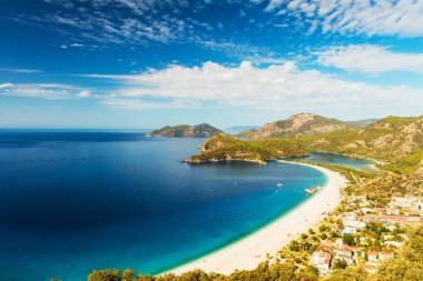 Deniz manzaralı Oludeniz lagünüName
