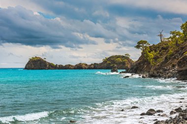 Akdeniz kumsalda. Antalya, Türkiye