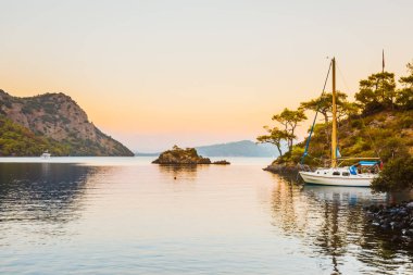 Tekne Ege Denizi'nde. Bodrum Mugla, Türkiye