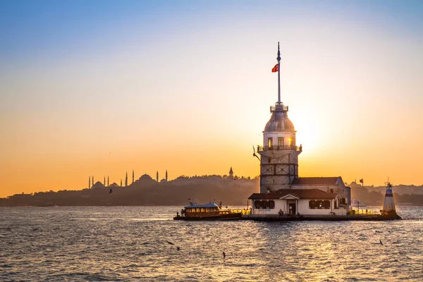 Torre de Doncella o Kiz Kulesi Estambul, Turquía — Foto de Stock