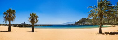 Plaj Las Teresitas Tenerife şaşırtıcı görünümü