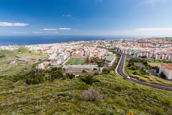 Vista aérea da área residencial de Santa Cruz de Tenerife, nas Ilhas Canárias de Tenerife. Espanha — Fotografia de Stock