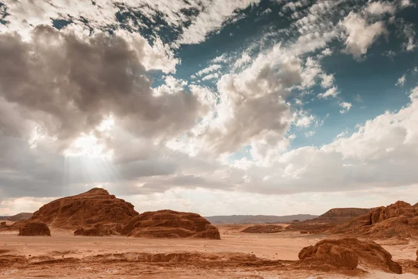 Oro arido paesaggio desertico Sinai, Egitto — Foto Stock