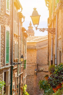 Valldemossa, İspanya 'nın Mallorca adasının ünlü Akdeniz köyü.
