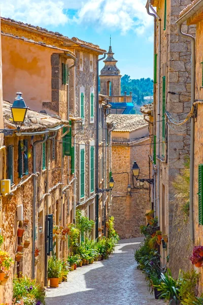 Valldemossa, beroemd oud mediterraan dorp van Mallorca eiland Mallorca, Spanje — Stockfoto