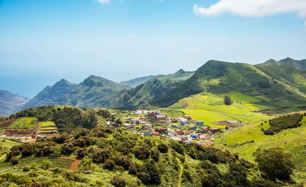 加那利Tenerife岛La Laguna附近村庄的空中景观 — 图库照片
