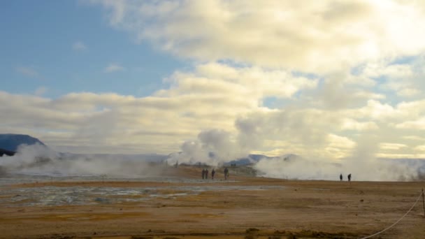 Hverir Myvatn geotermikus terület természetes gőzzel Izland — Stock videók
