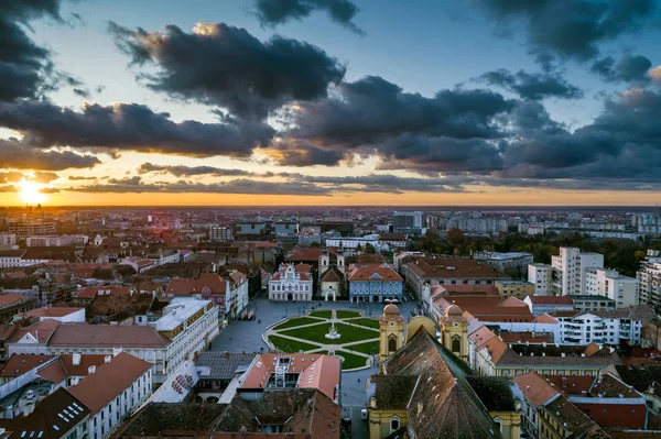 Union Square Piata Unirii Timisoara Üzerine Güzel Bulutlu Gün Batımı — Stok fotoğraf