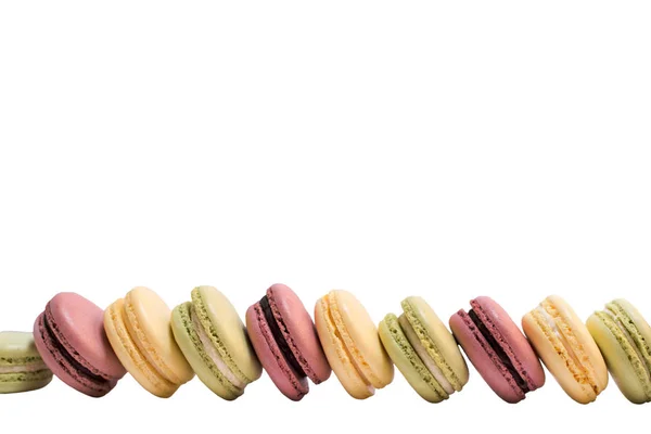 Macarons Savoureux Doux Isolé sur fond blanc — Photo