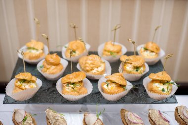 kayrak tabakta kanepe seçimi