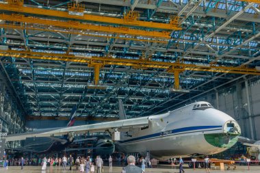 Ulyanovsk, Rusya Federasyonu. 19.08.2017. tatil - Hava Filosu gün / sivil havacılık günü / gün, hava akımı / gün uçak. gösteri Antonov An-124