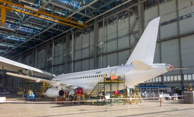 Ulyanovsk, Rusya Federasyonu. 19.08.2017. tatil - Hava Filosu gün / gün sivil havacılık / gün, hava akımı / gün uçak. Gösteri yeni Sukhoi Superjet Ssj-100