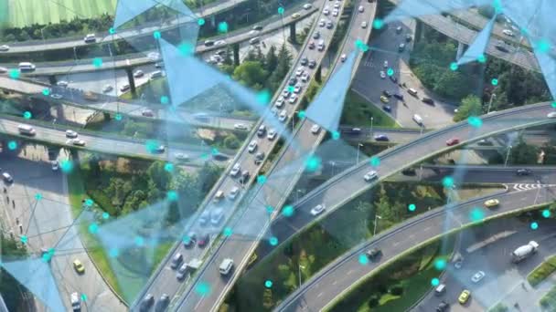 Hareket Halindeki Arabalarla Yol Kavşağının Hava Görüntüsü Otomatik Pilot Kavramı — Stok video