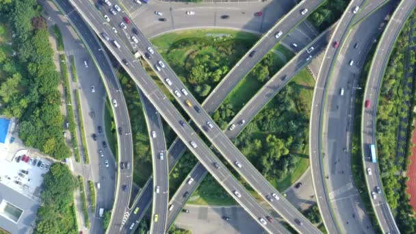 Pemandangan Udara Dari Jalan Raya Dan Jembatan Layang Kota — Stok Video