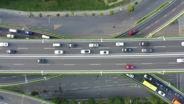 Pemandangan Udara Dari Jalan Raya Dan Jembatan Layang Kota — Stok Video